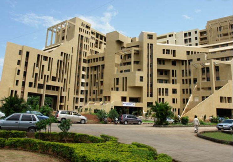 DY PATIL SCHOOL OF MEDICINE